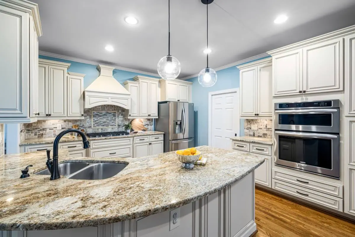 Custom Kitchen Cabinets in Edinburg, TX